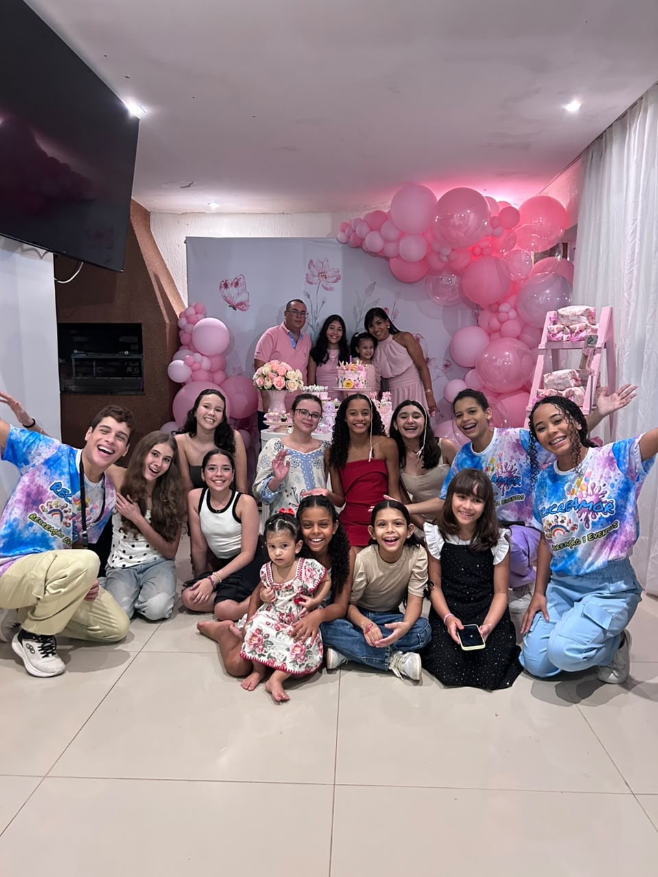 Equipe Recreamor animando uma festa